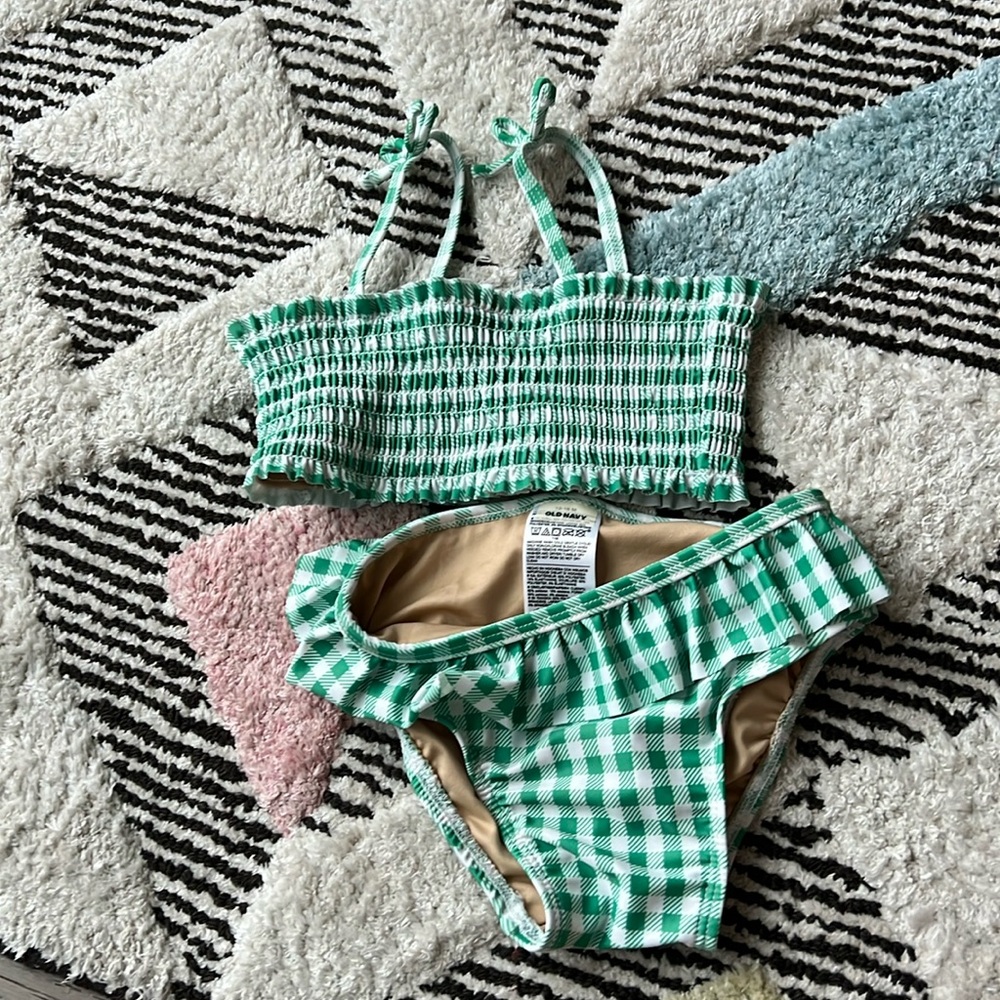 NWOT Old Navy 2 Piece Swimsuit